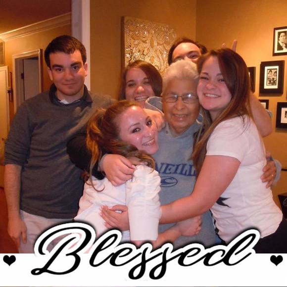 Meet your Posher, Elaine - Picture 1 of 1